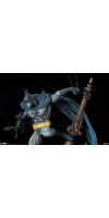 Batman - Batman Premium Format 1:4 Scale Statue