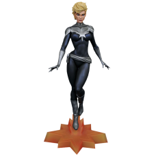 Captain Marvel - Captain Marvel S.H.I.E.L.D Edition Marvel Gallery 9 Inch PVC Diorama Statue