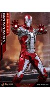 Iron Man 2 - Iron Man Mark V (5) 1/6th Scale Hot Toys Die-Cast Action Figure
