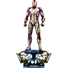 Iron Man 3 - Iron Man Mark XLII Deluxe 1:4 Scale Action Figure