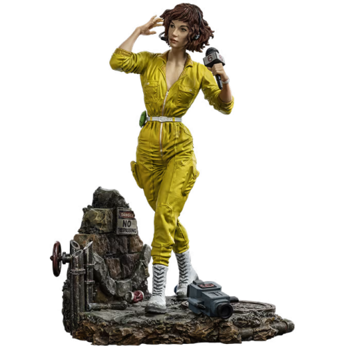 Teenage Mutant Ninja Turtles - April O'Neil 1/10th Scale Statue