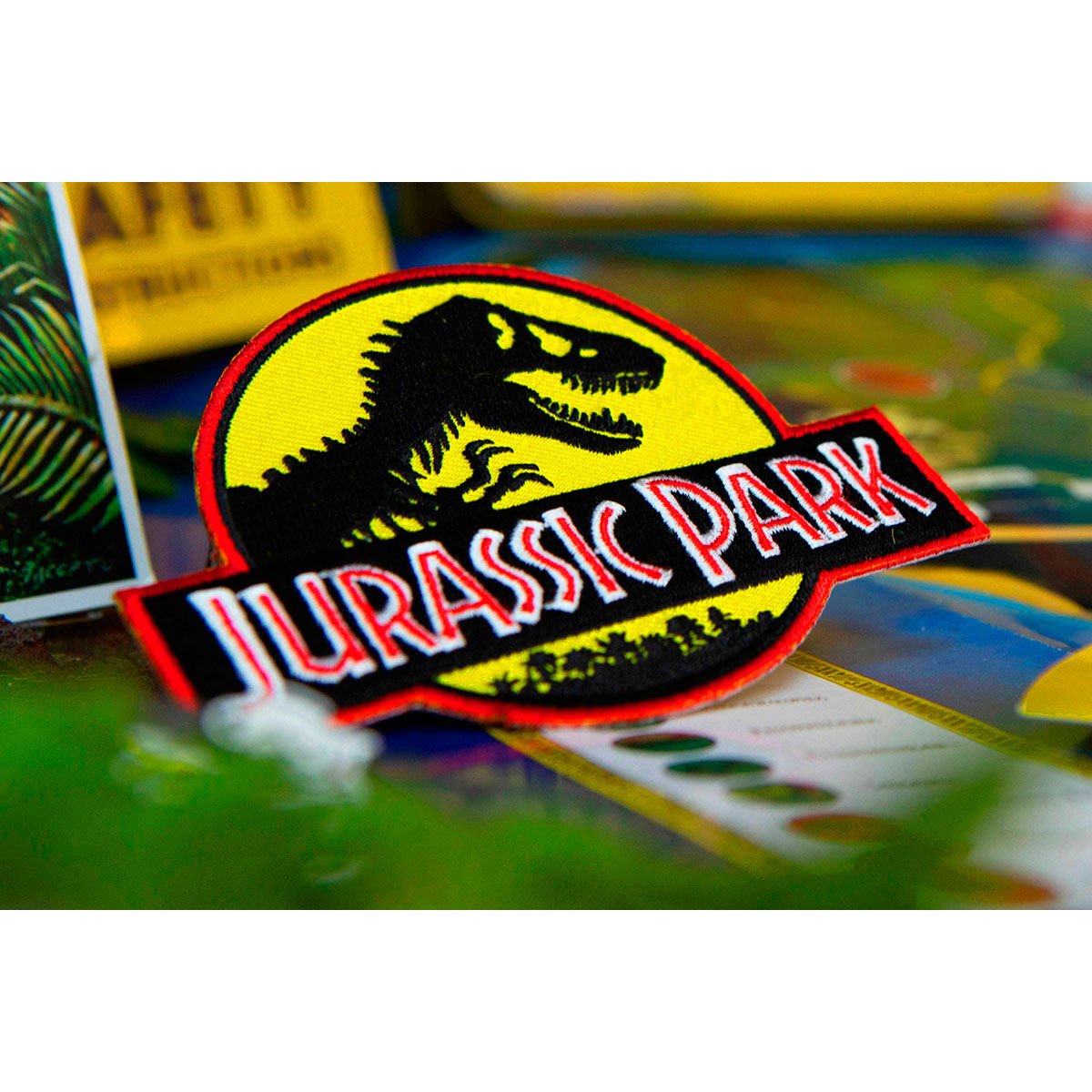 Jurassic Park Welcome Kit Standard metal box replica - Image 9