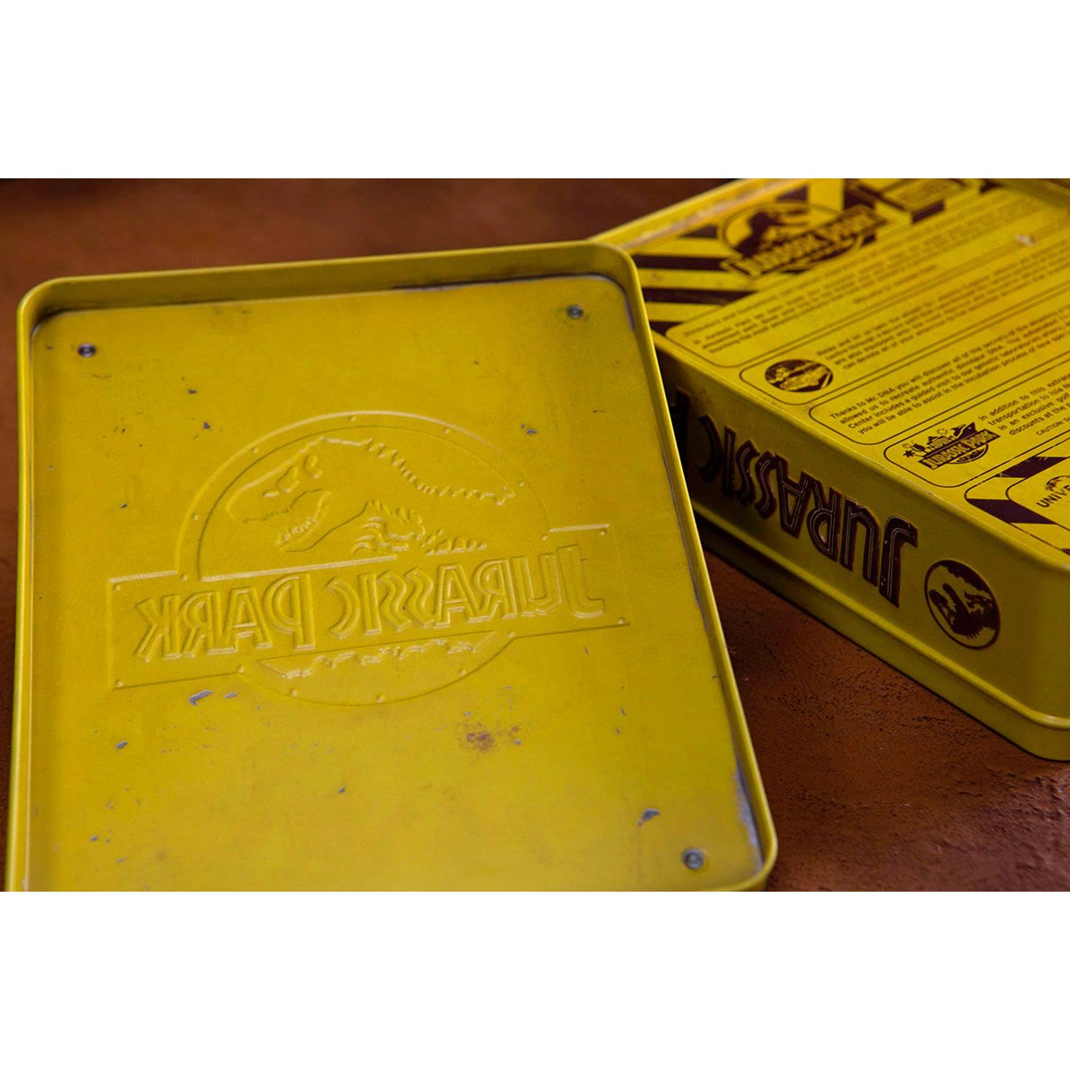 Jurassic Park Welcome Kit Standard metal box replica - Image 15