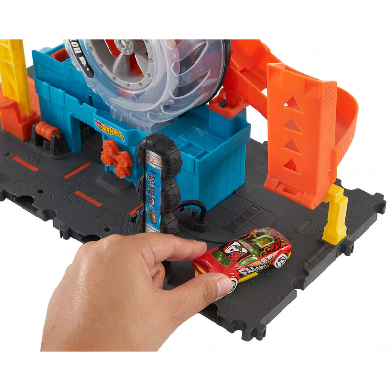 Hot Wheels Super Twist Tire Shop - Image 4
