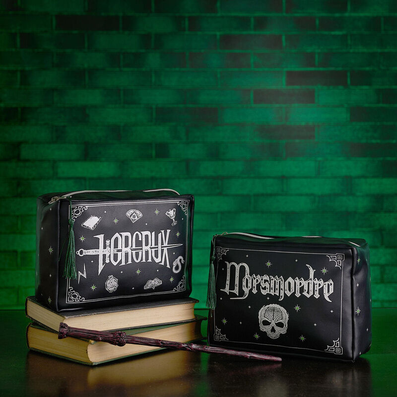 Harry Potter Dark Arts Morsmorde wash bag - Image 4