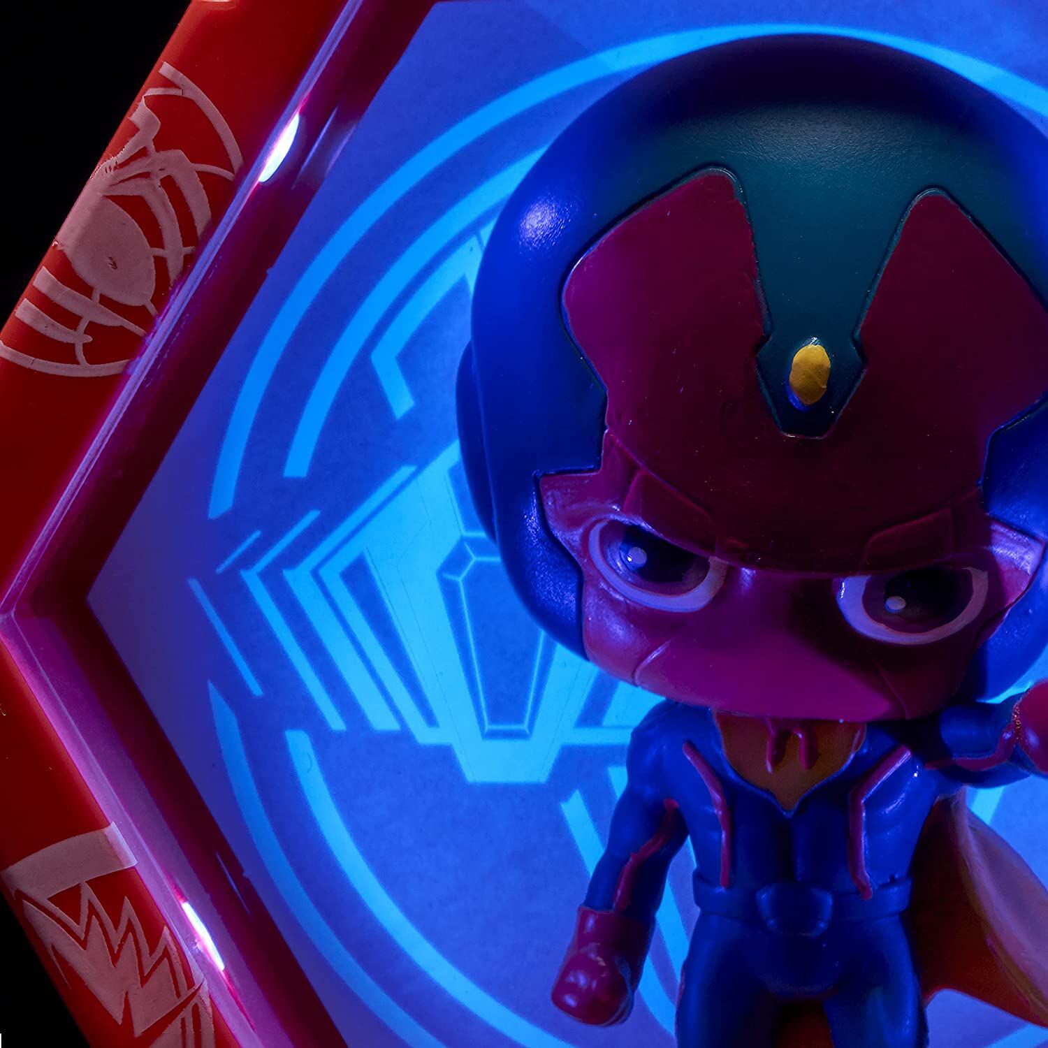 WOW! POD Marvel Vision + Scarlet led figures set - Image 5