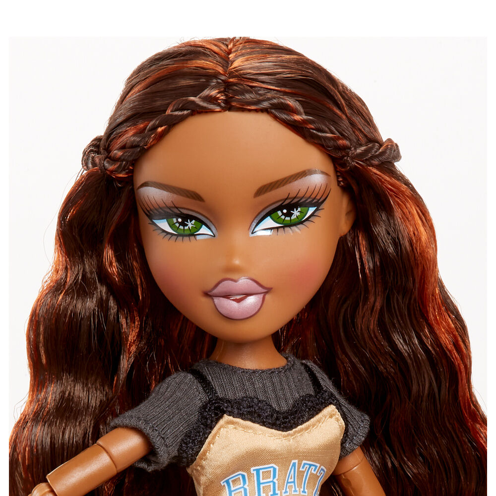 Bratz Stylin Sasha doll + t-shirt - Image 4