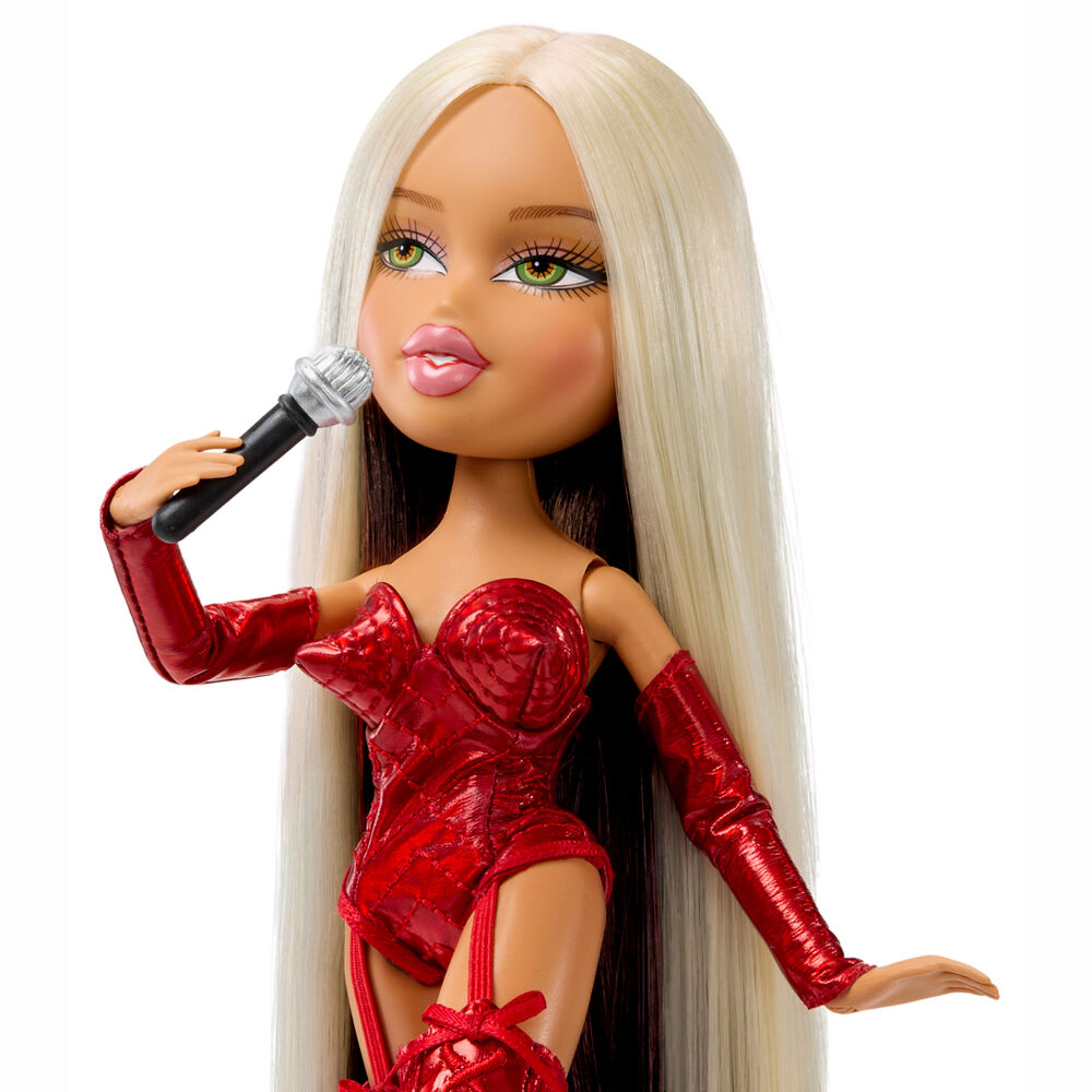 Bratz Lola Indigo doll - Image 9