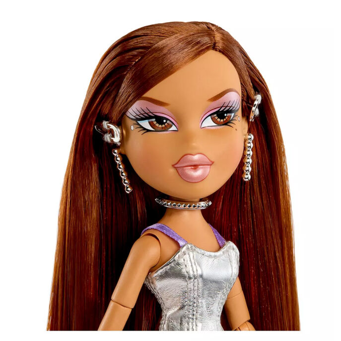 Bratz Stylin Charmz + Yasmin doll - Image 4