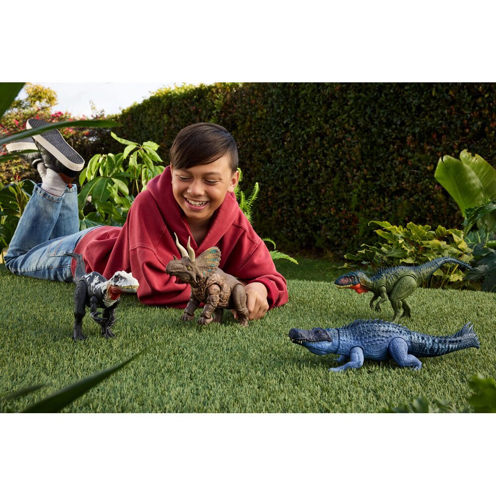 Jurassic World Gigantic Trackers assorted dinosaur - Image 5