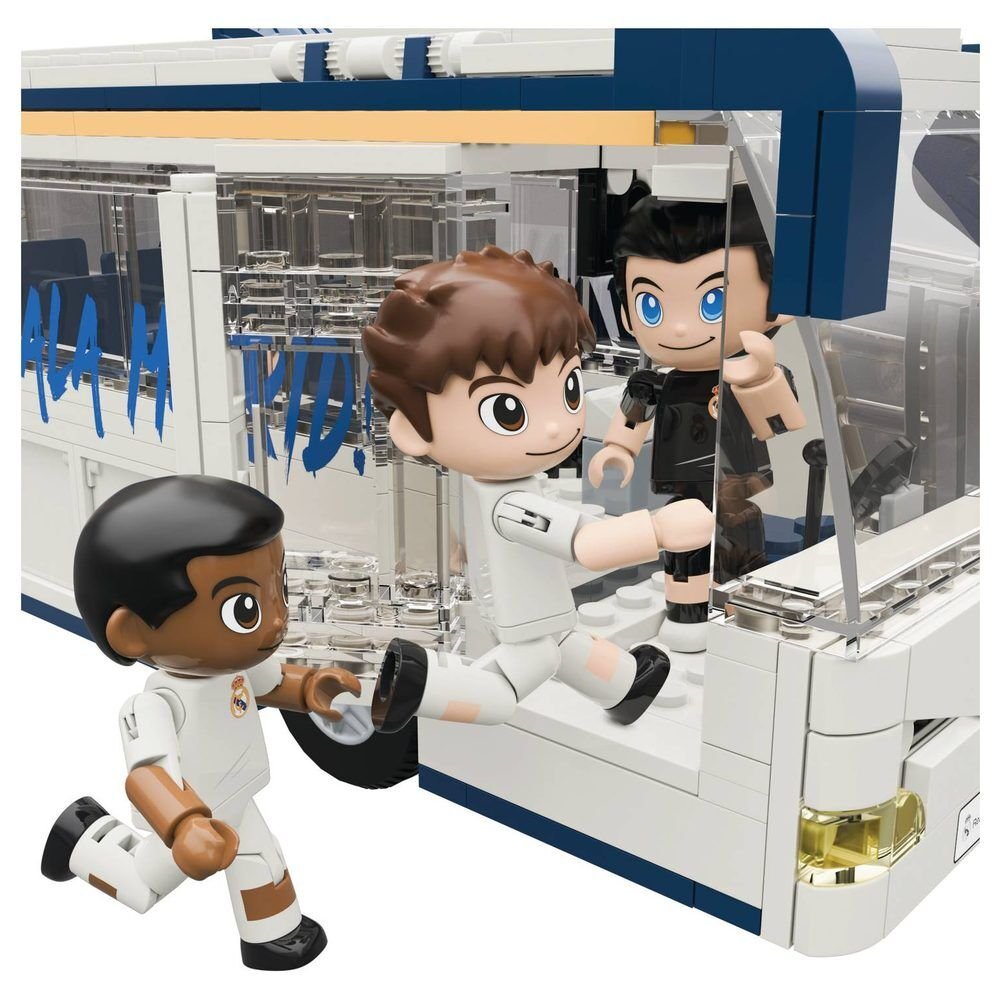 Real Madrid bus set with figures 488pcs - Image 8