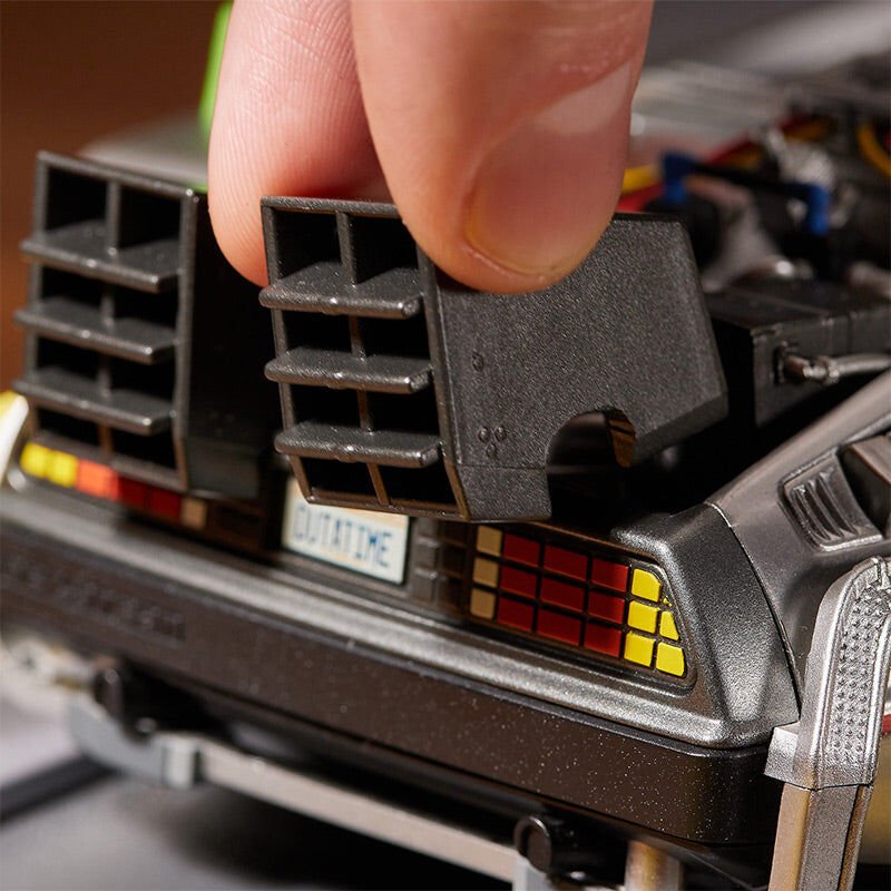 Back to the Future DeLorean Advent Calendar figure - Image 4