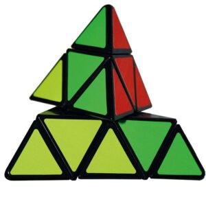 Pyraminx game